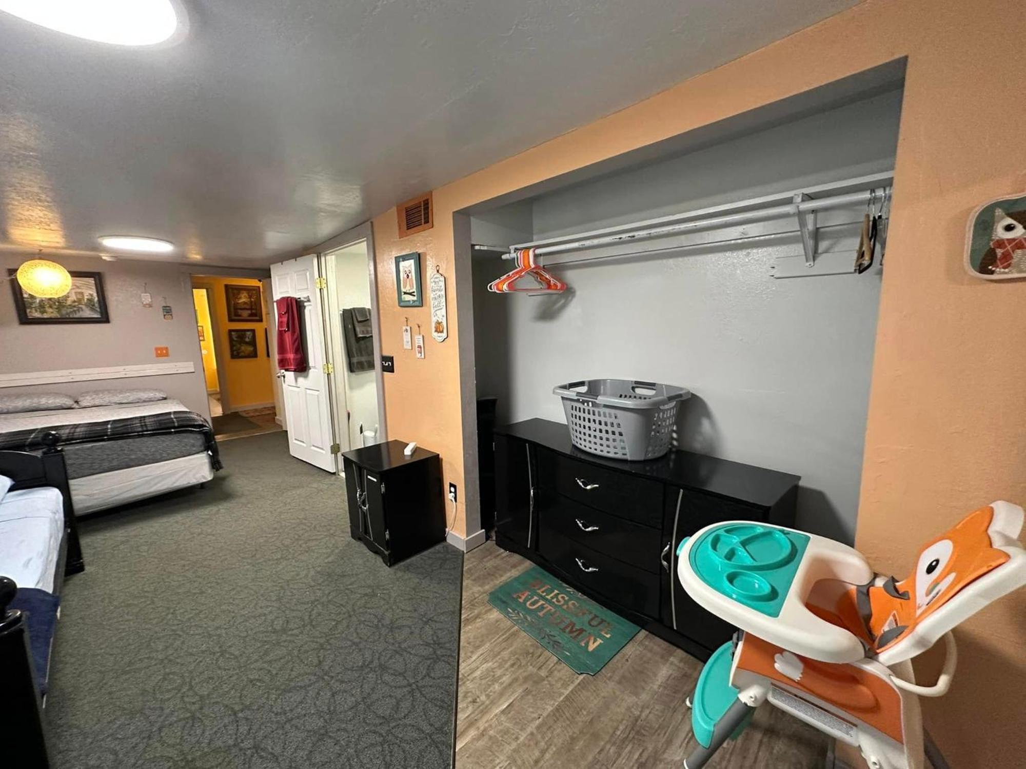 Ez 1 Mile To Fort Sill! Pumpkin Cottage Sleeps 9, Grills, Firepit, Laundry Lawton Exterior photo