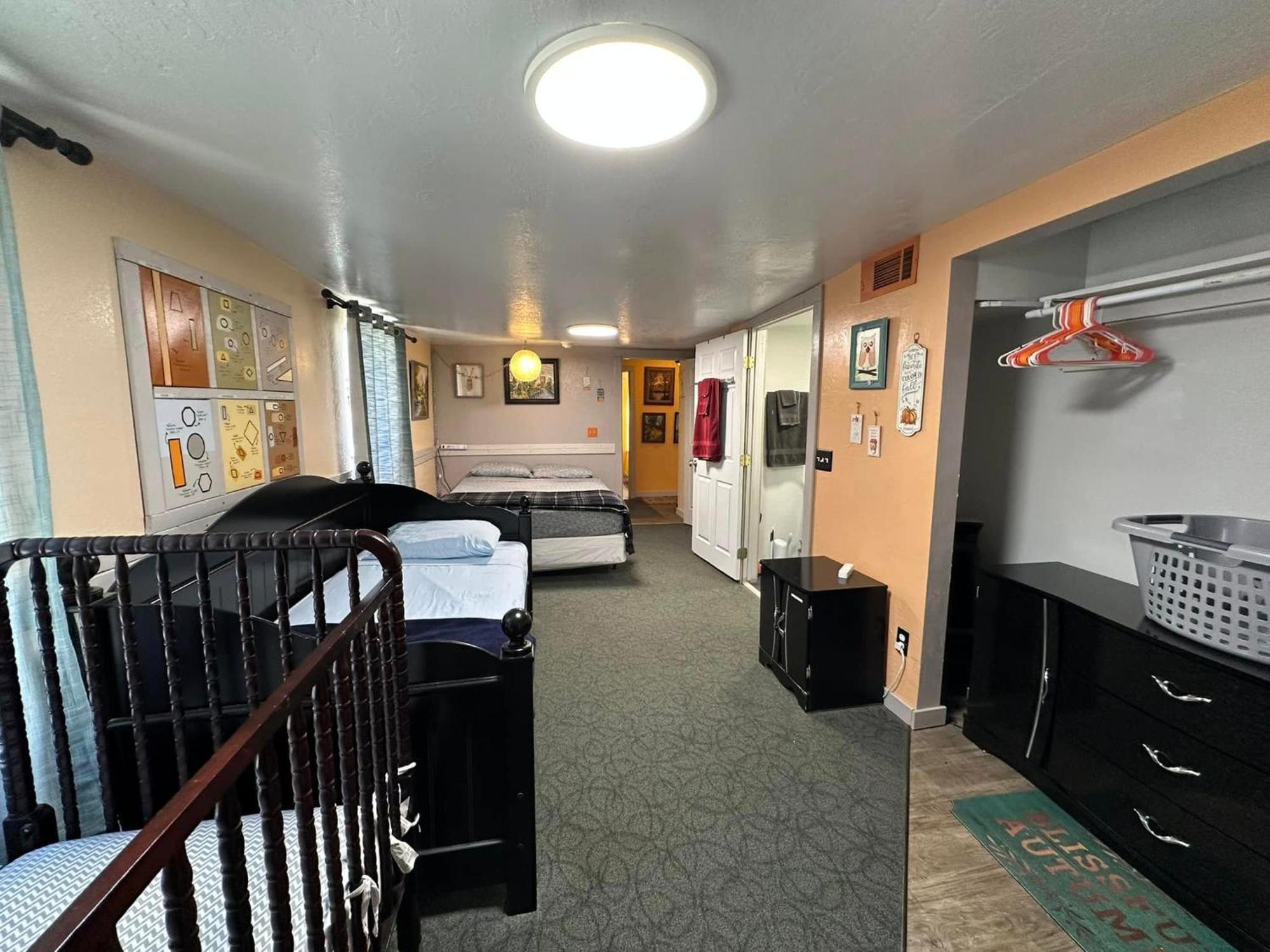 Ez 1 Mile To Fort Sill! Pumpkin Cottage Sleeps 9, Grills, Firepit, Laundry Lawton Exterior photo